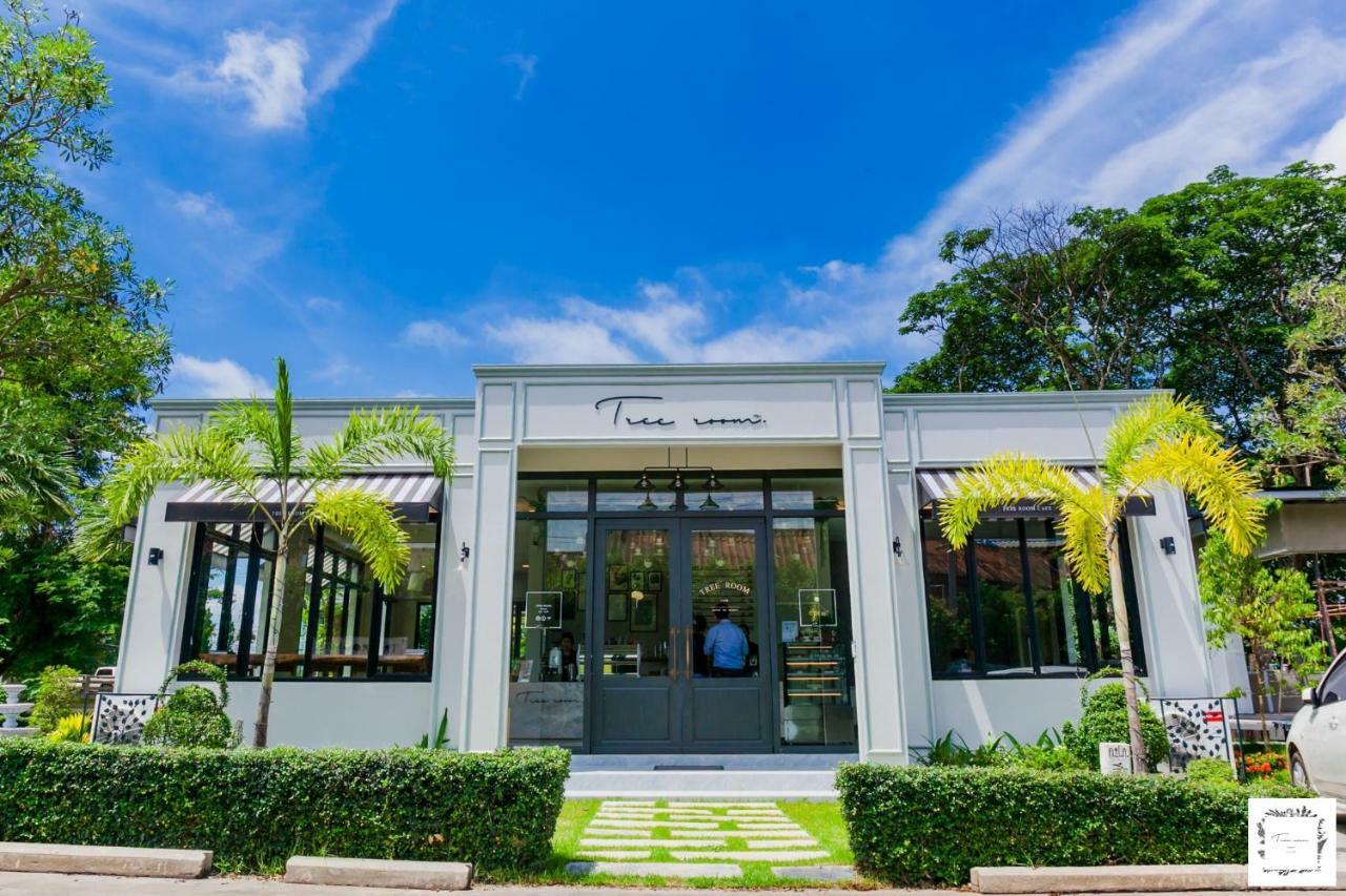 La Riva Boutique Kamphaeng Phet