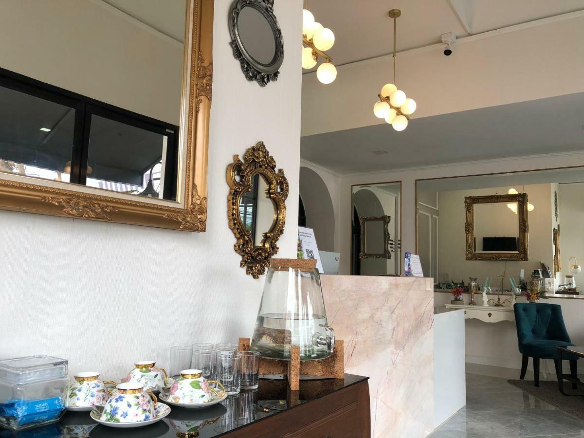 La Riva Boutique
