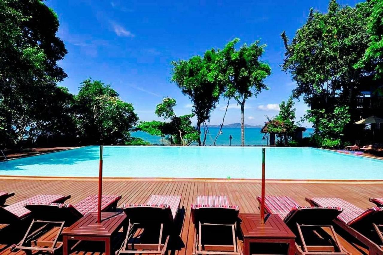 Birds And Bees Resort Pattaya