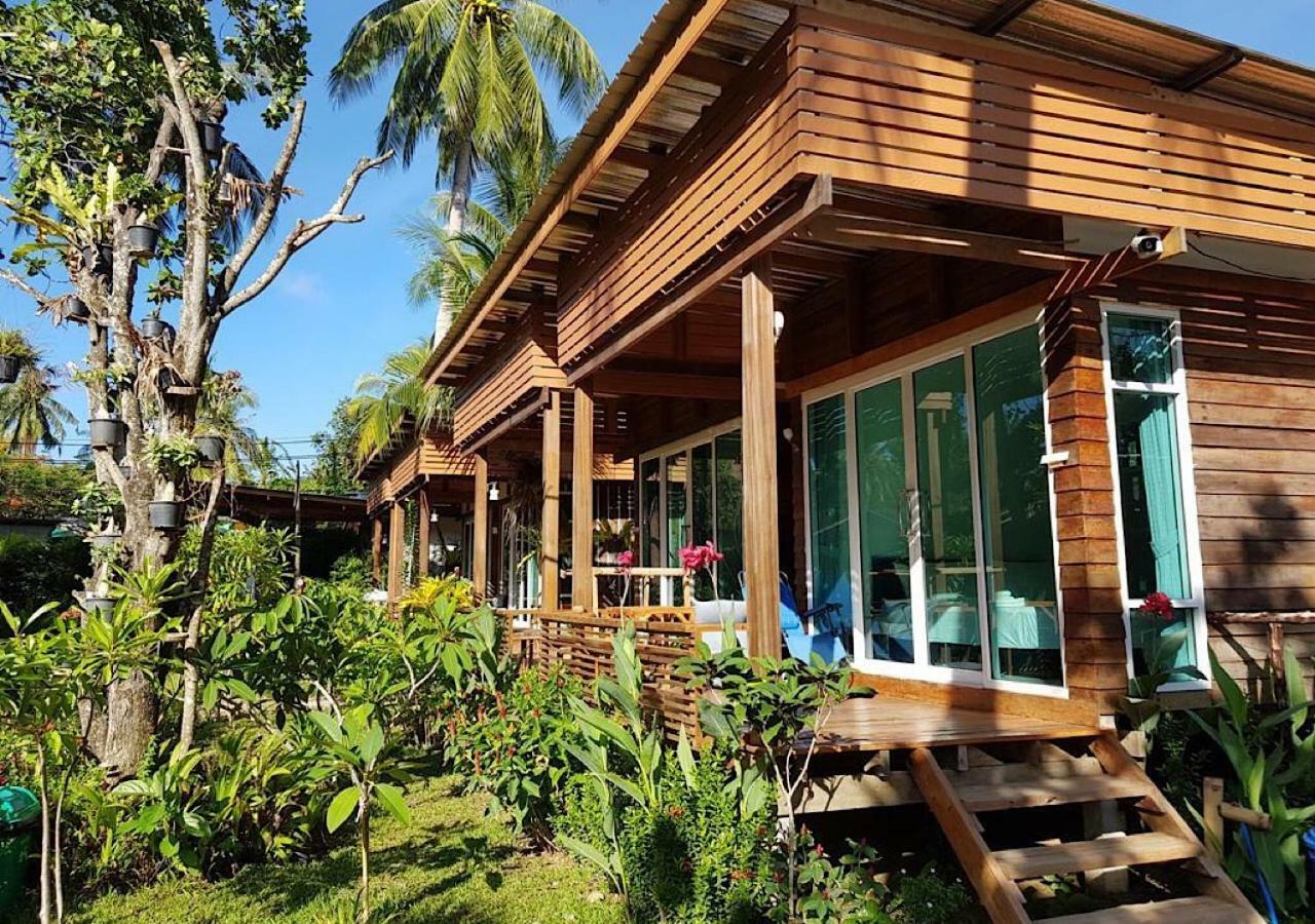 Resort Mook Montra Sea Front
