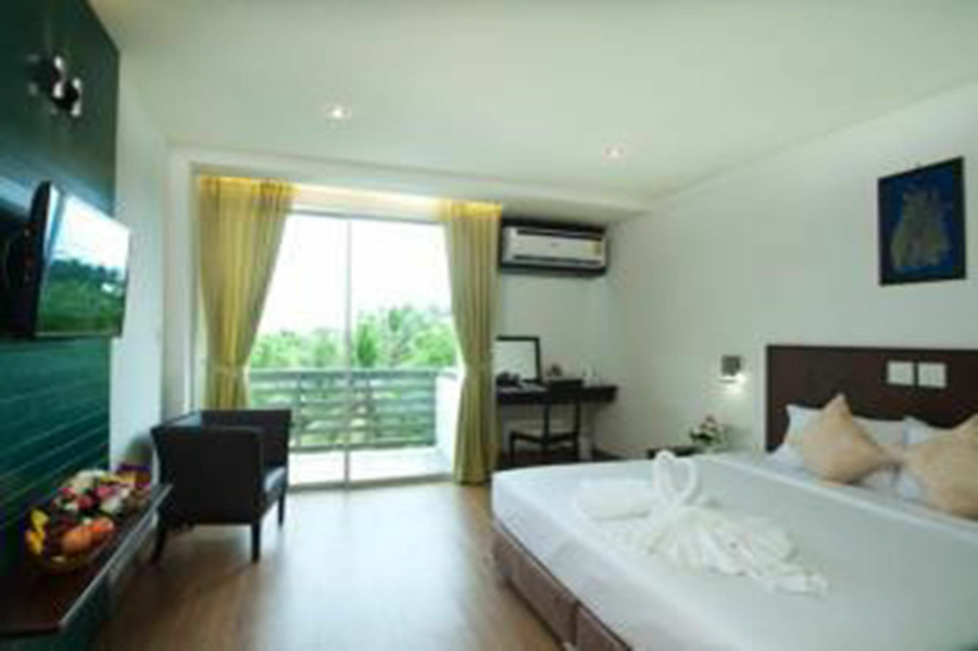 Hotel The Flora 3*