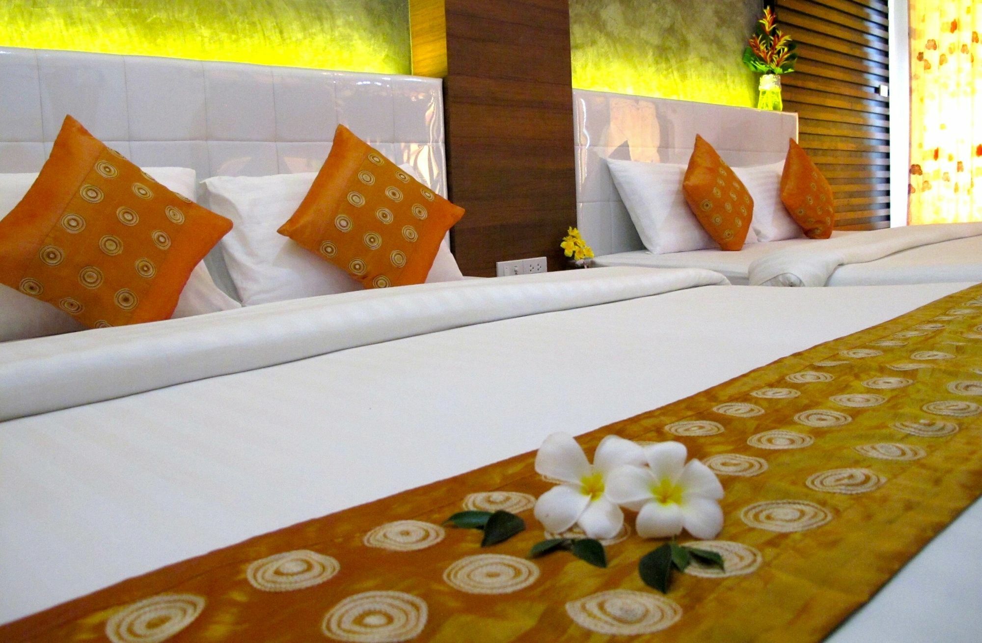Chawlay Guest house 2*
