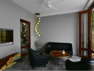Villa Philip's *