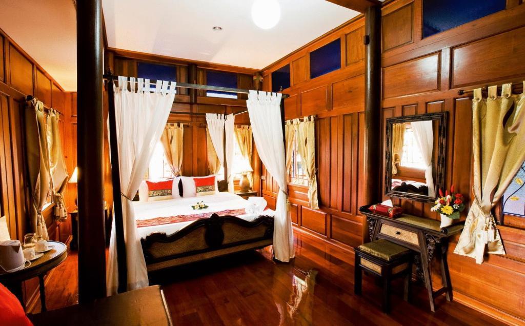 Resort Jaroenrat Samut Songkhram