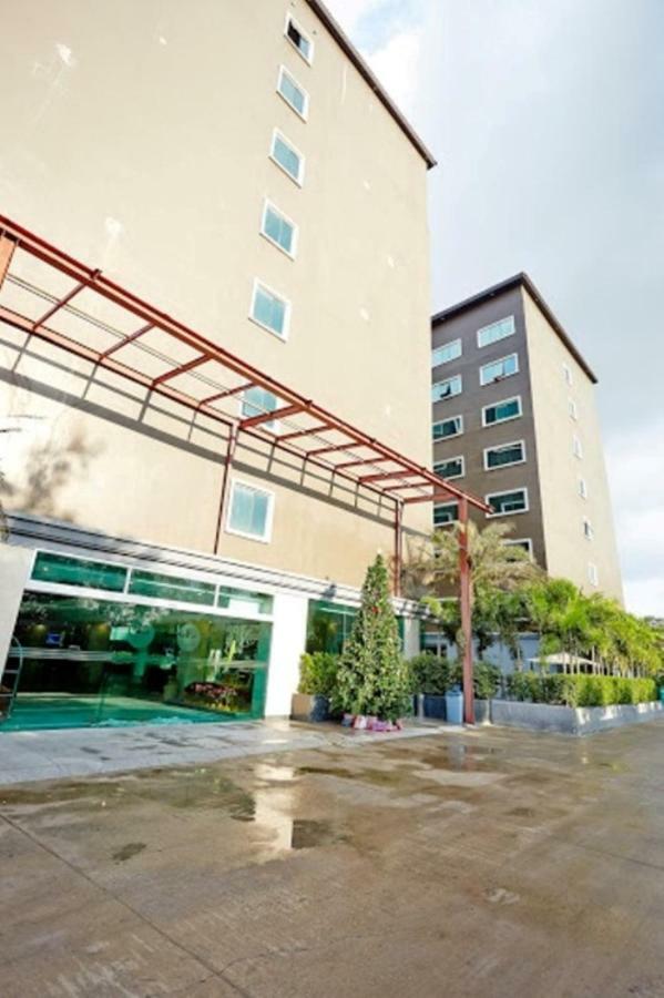 Ease 5* Jomtien Beach