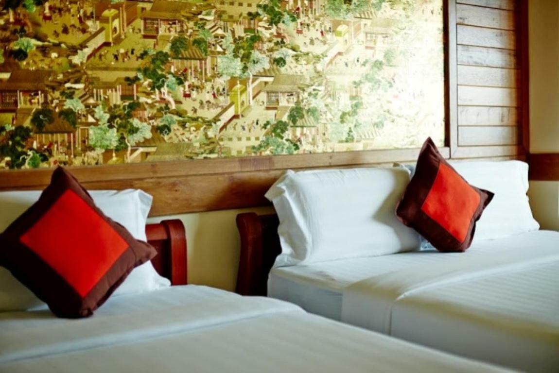 Hotel Ease