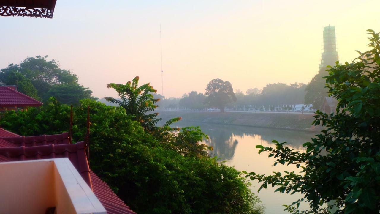 Loy Manee House Bed & Breakfast Phra Nakhon Si Ayutthaya