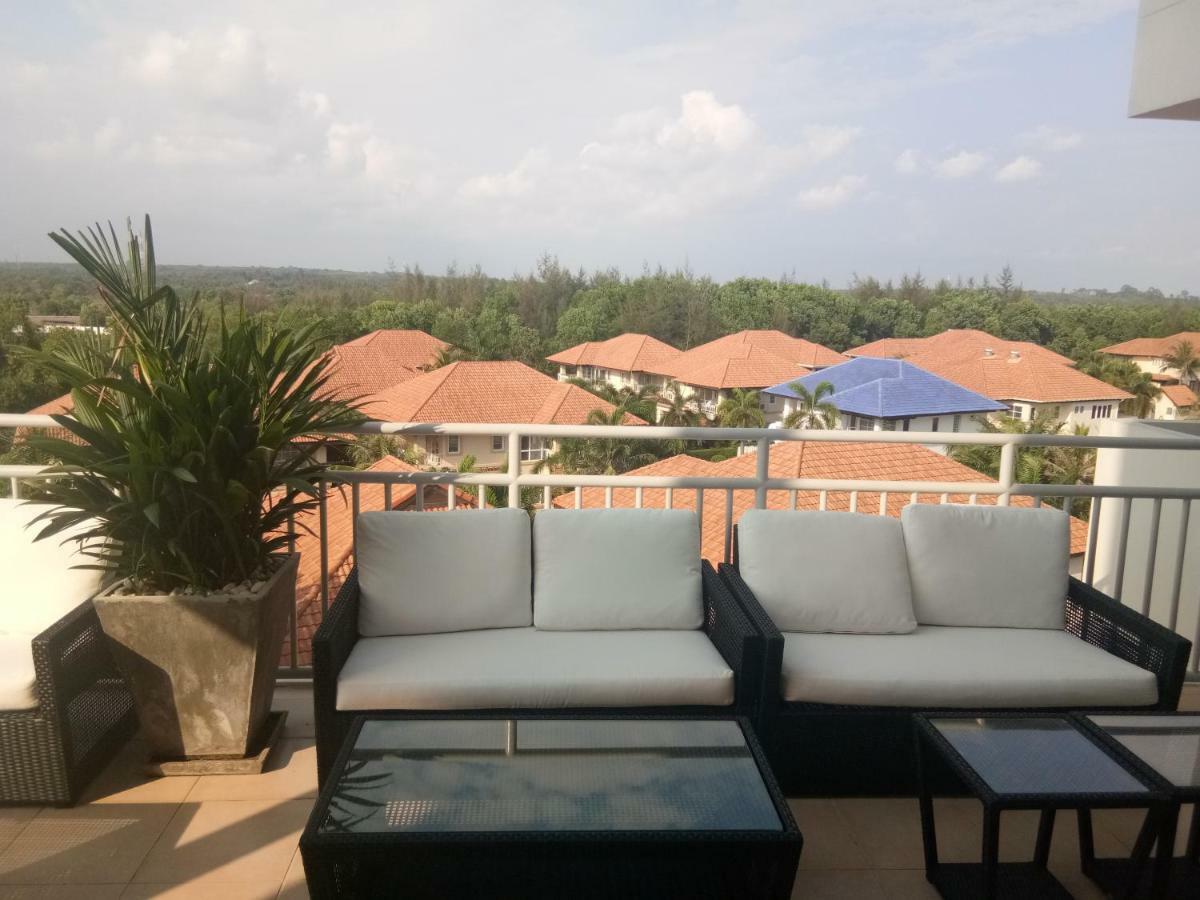 Mosaic Condominiuma62m By Malai Apartment *