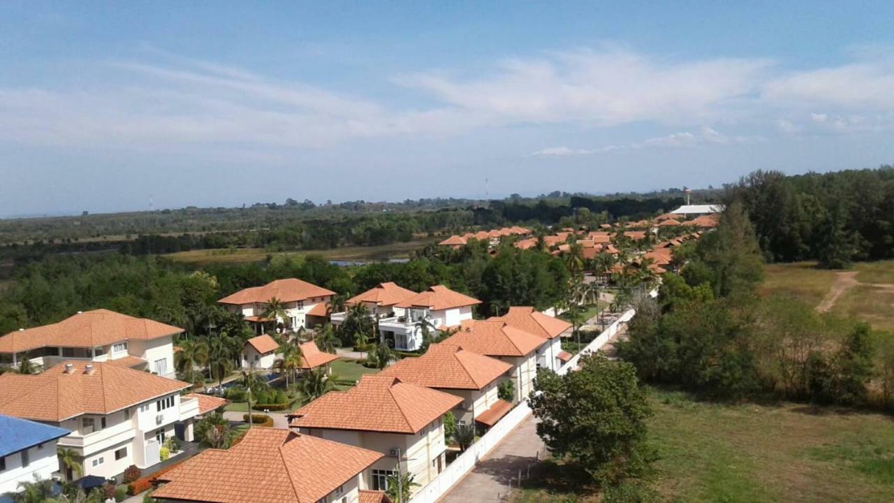Mosaic Condominiuma62m By Malai
