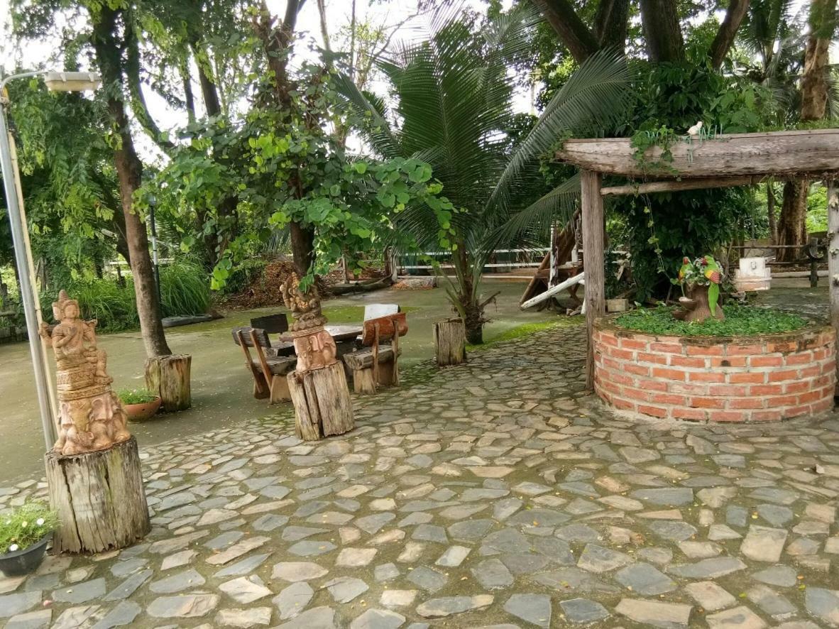 Scenic Riverside Resort 4*