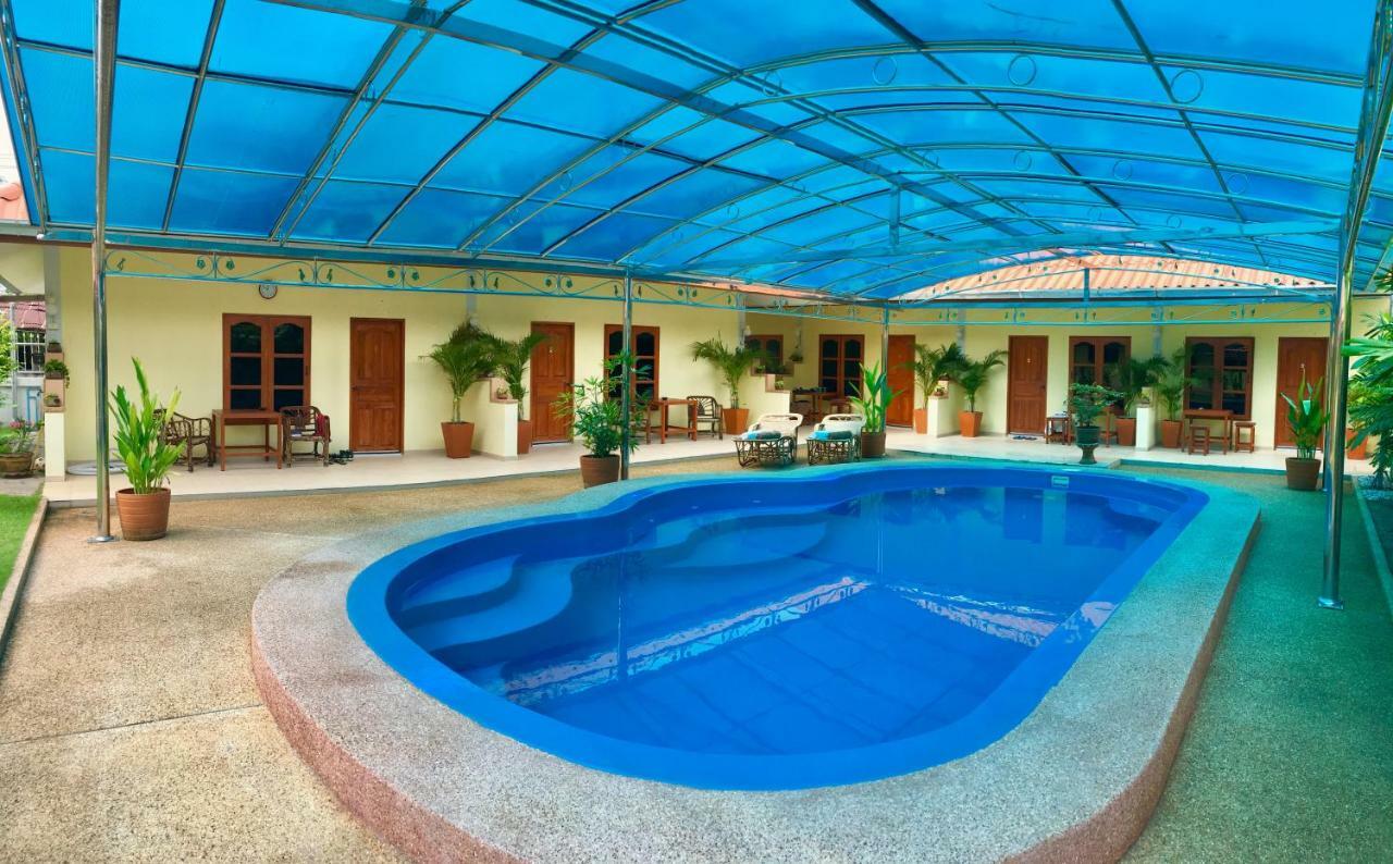Malee Resort 3*