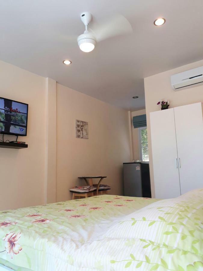 Belinda Guest house Ko Si Chang