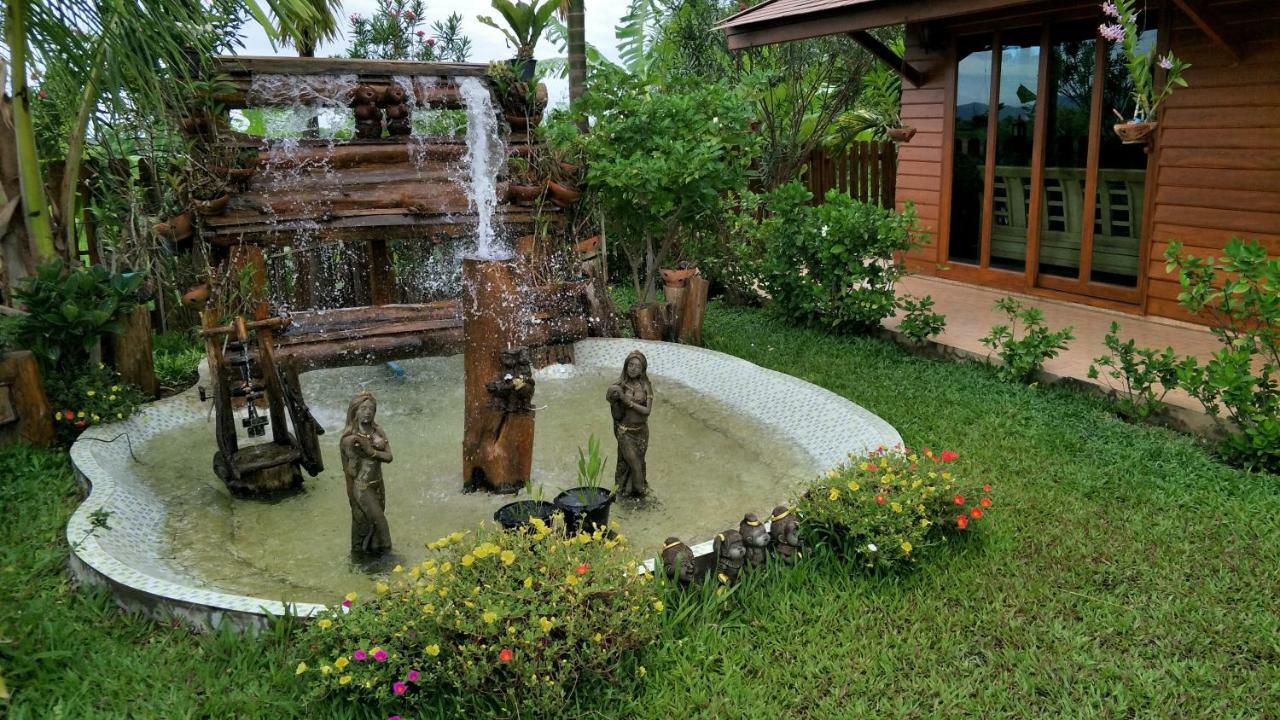 Huanmaisakngam Resort Ban Buak Khang