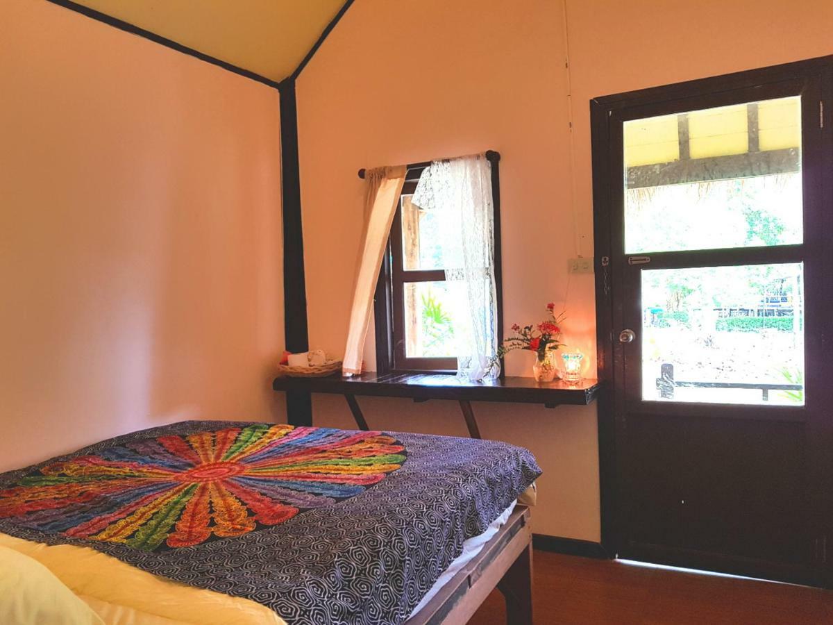 ฺbay Yard Hut Guest house *
