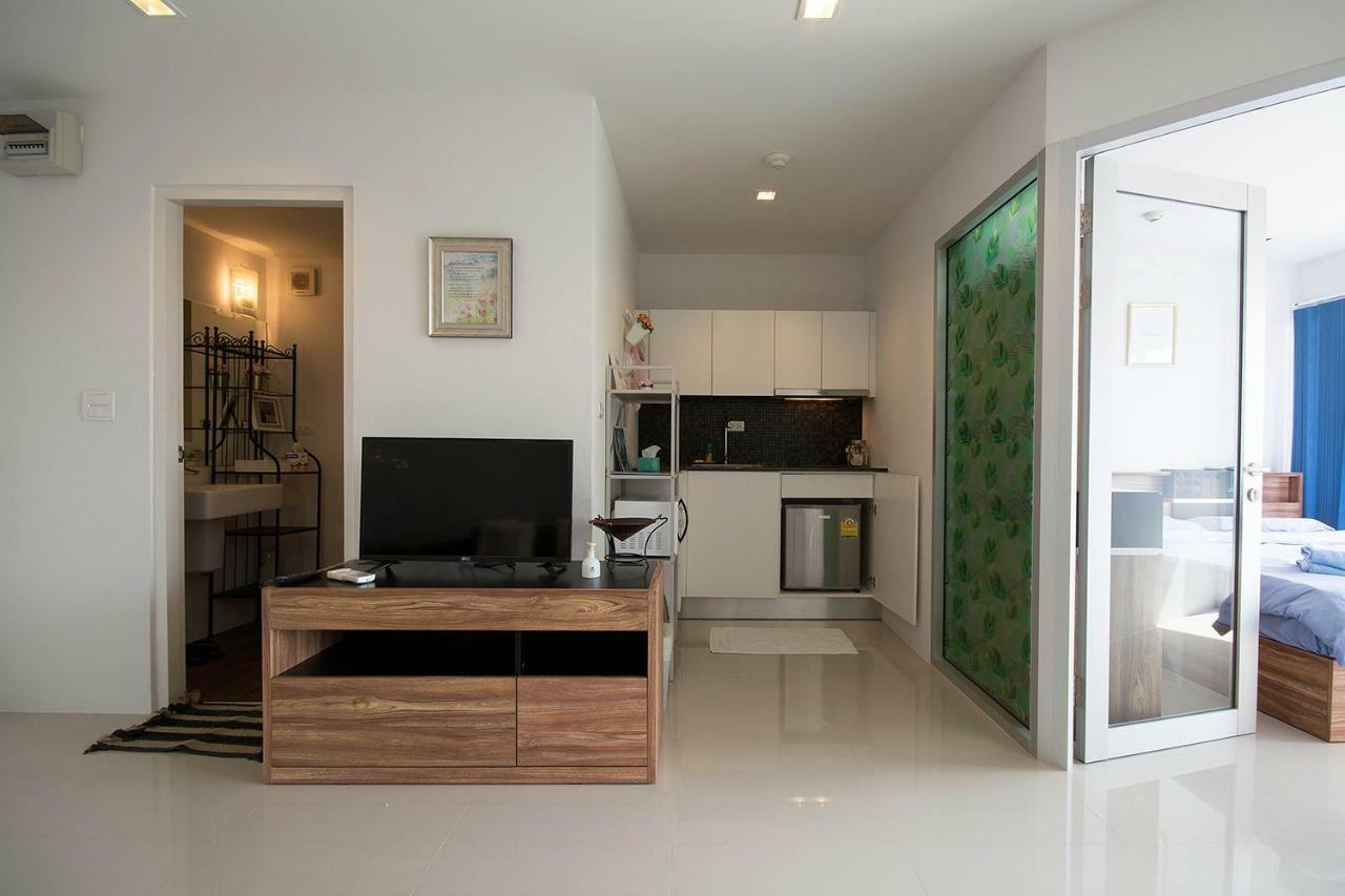 Apartment Mosaic Condominiuma62m By Malai