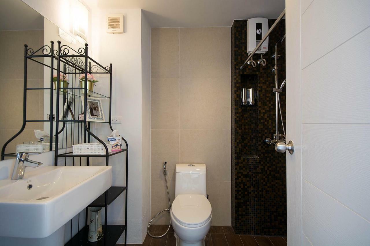 Mosaic Condominiuma62m By Malai Mae Phim