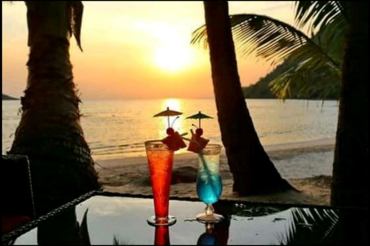 Villa Vitamin Sea