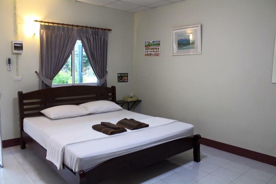 Baan Suan Nam Resort