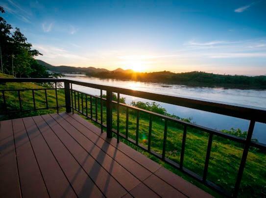 Chiang Klong Riverside 2*