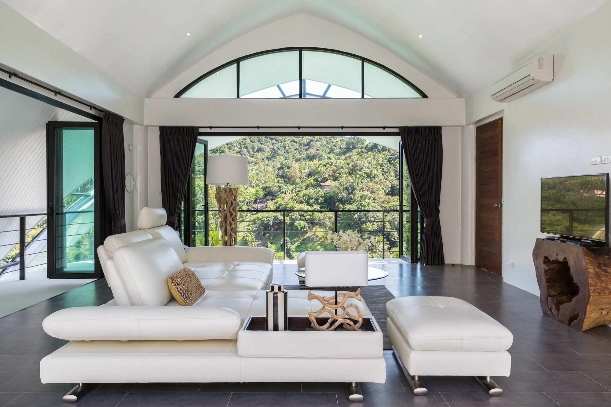 Shadow Villa