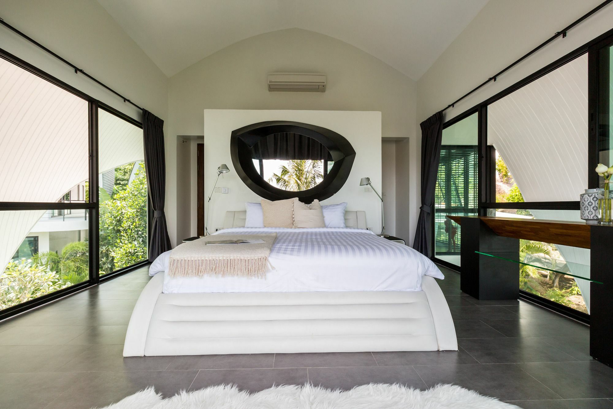 Shadow Villa