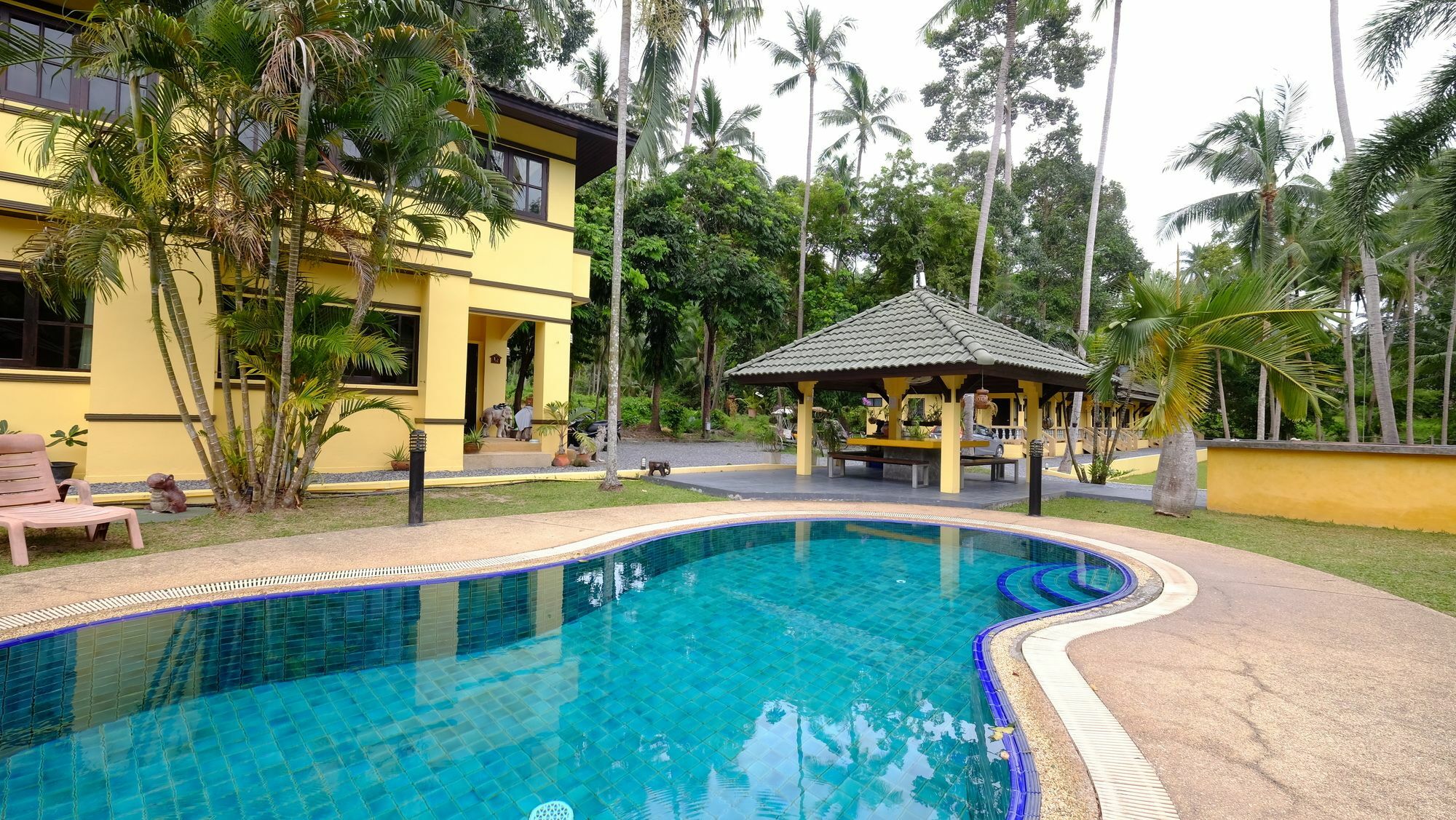 Resort Marilyns Residential Maret