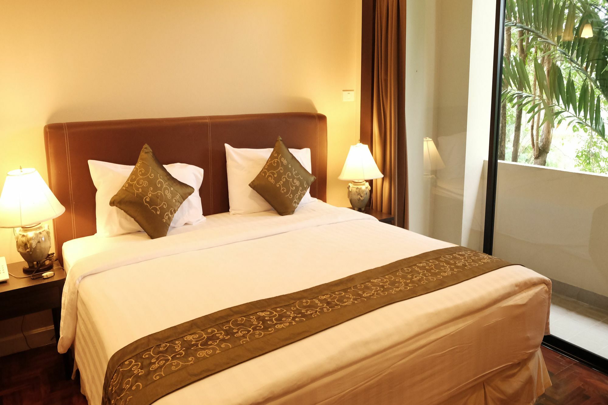 Grand Garden & Hotel