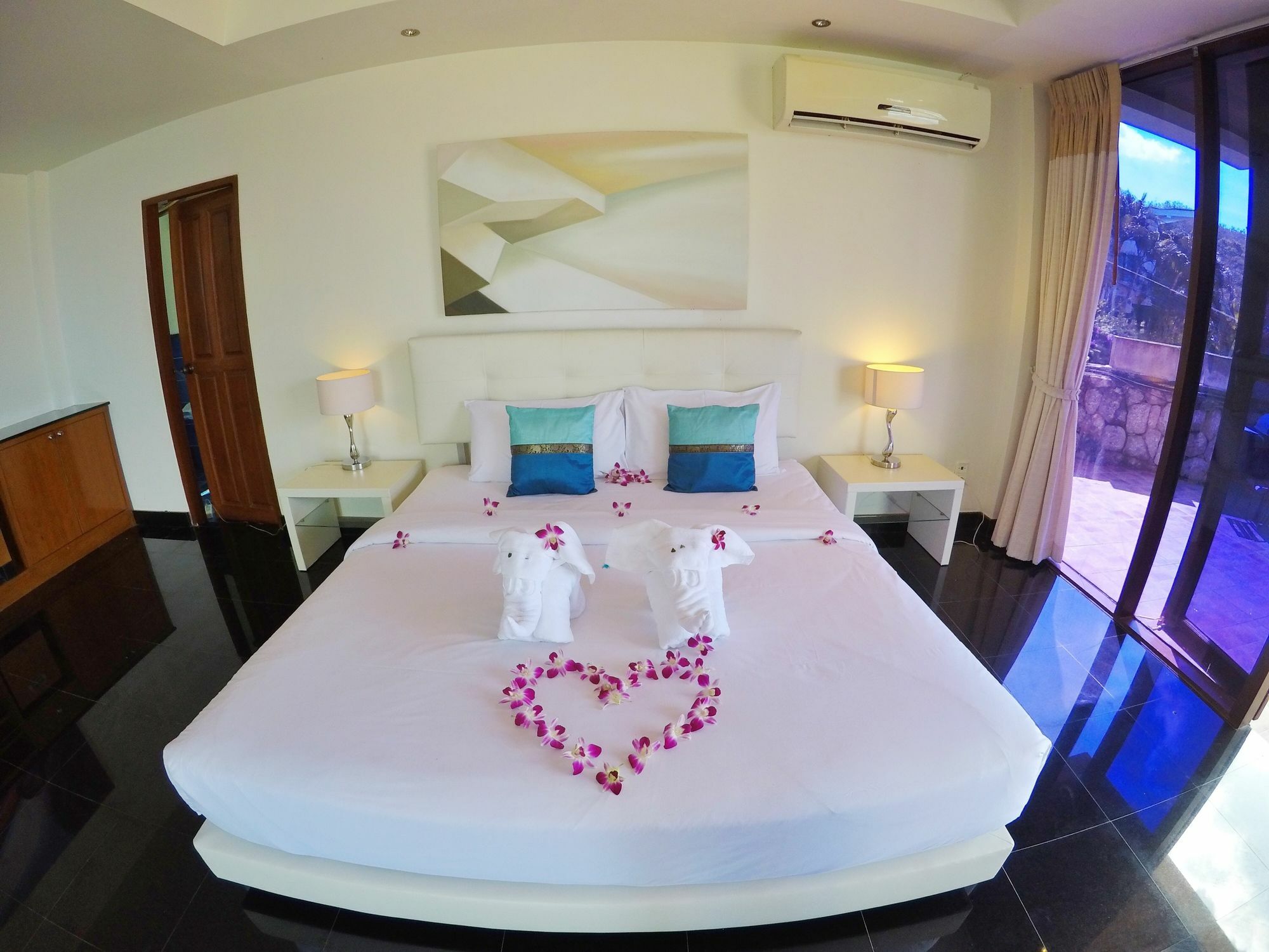 Villa Happy Holidays Luxury Pool