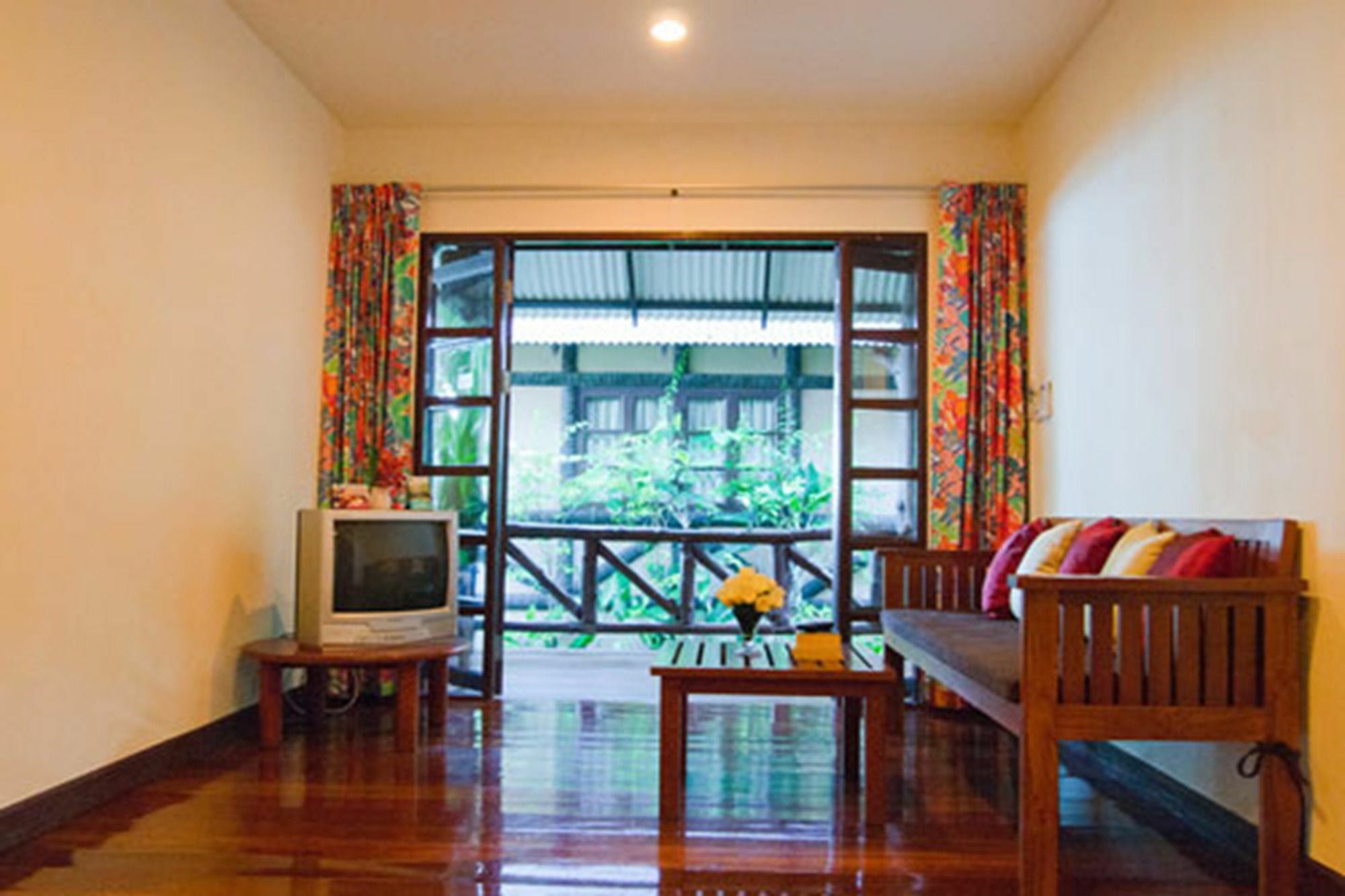 Baan Klang Aow Ban Krut (Prachuap Khiri Khan)