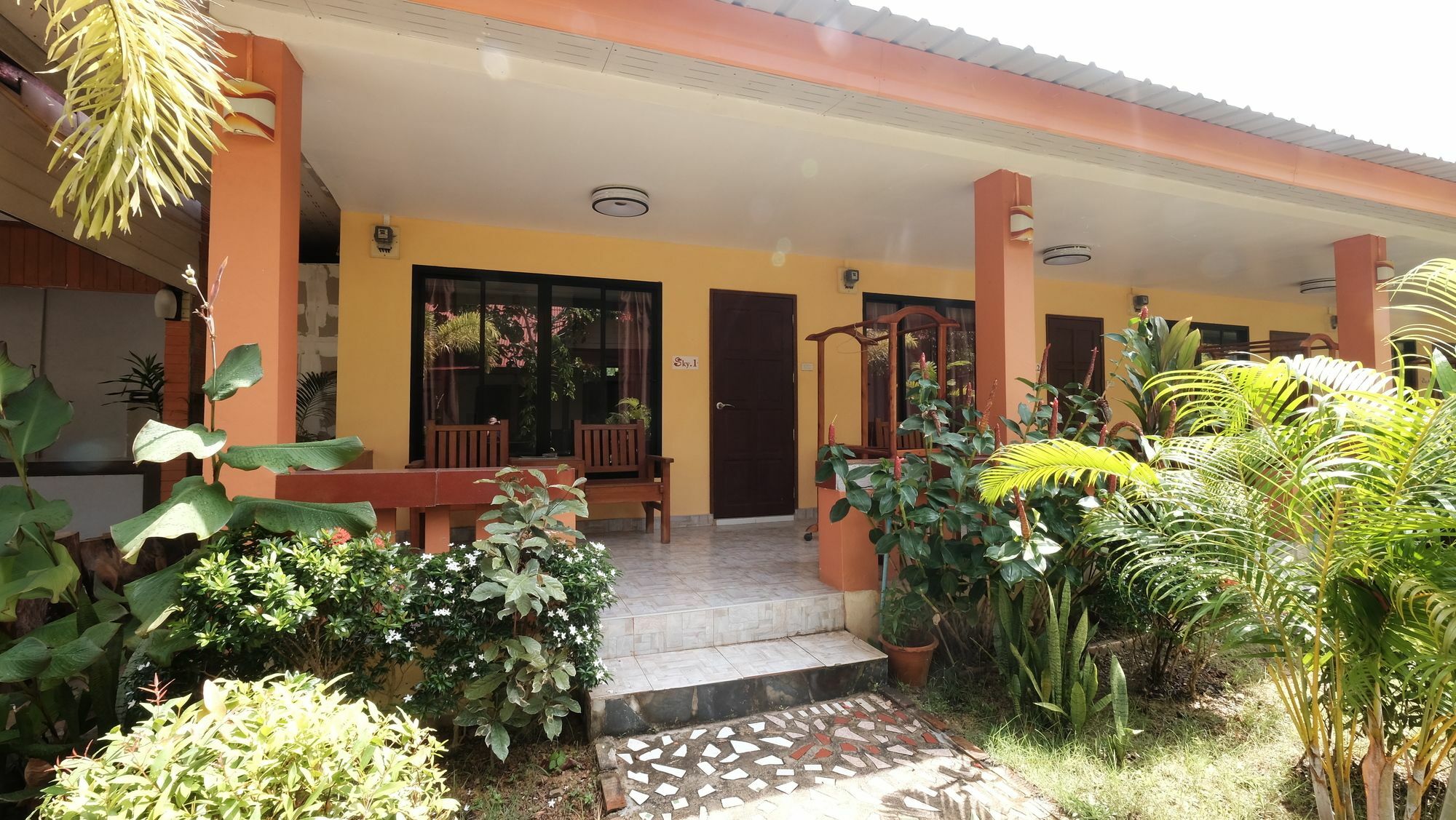 Lanta Sky House
