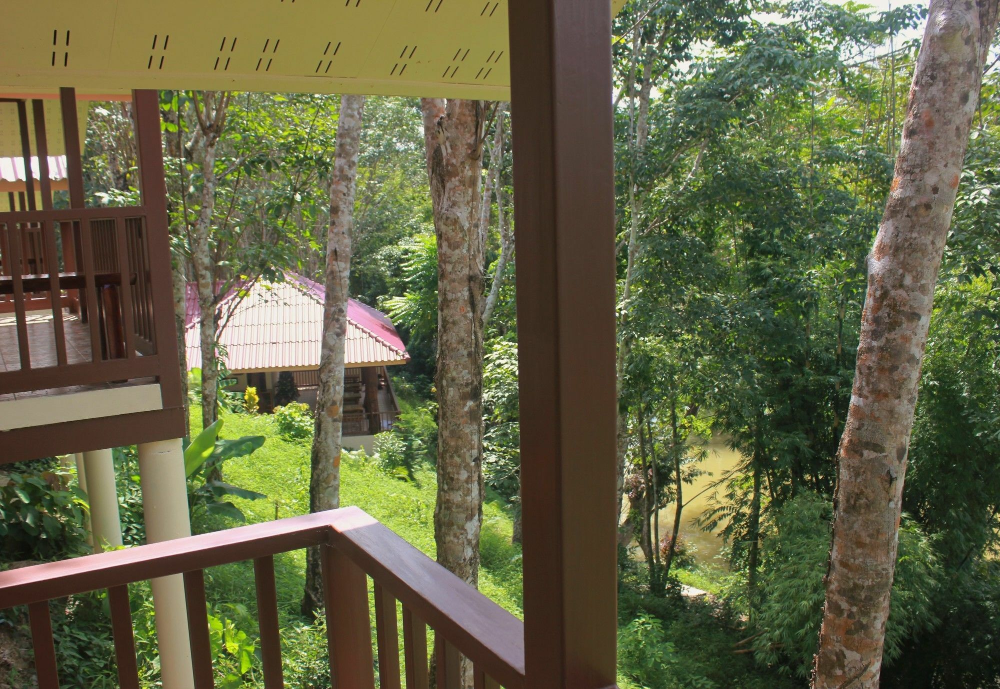 Resort Khao Sok River 2*