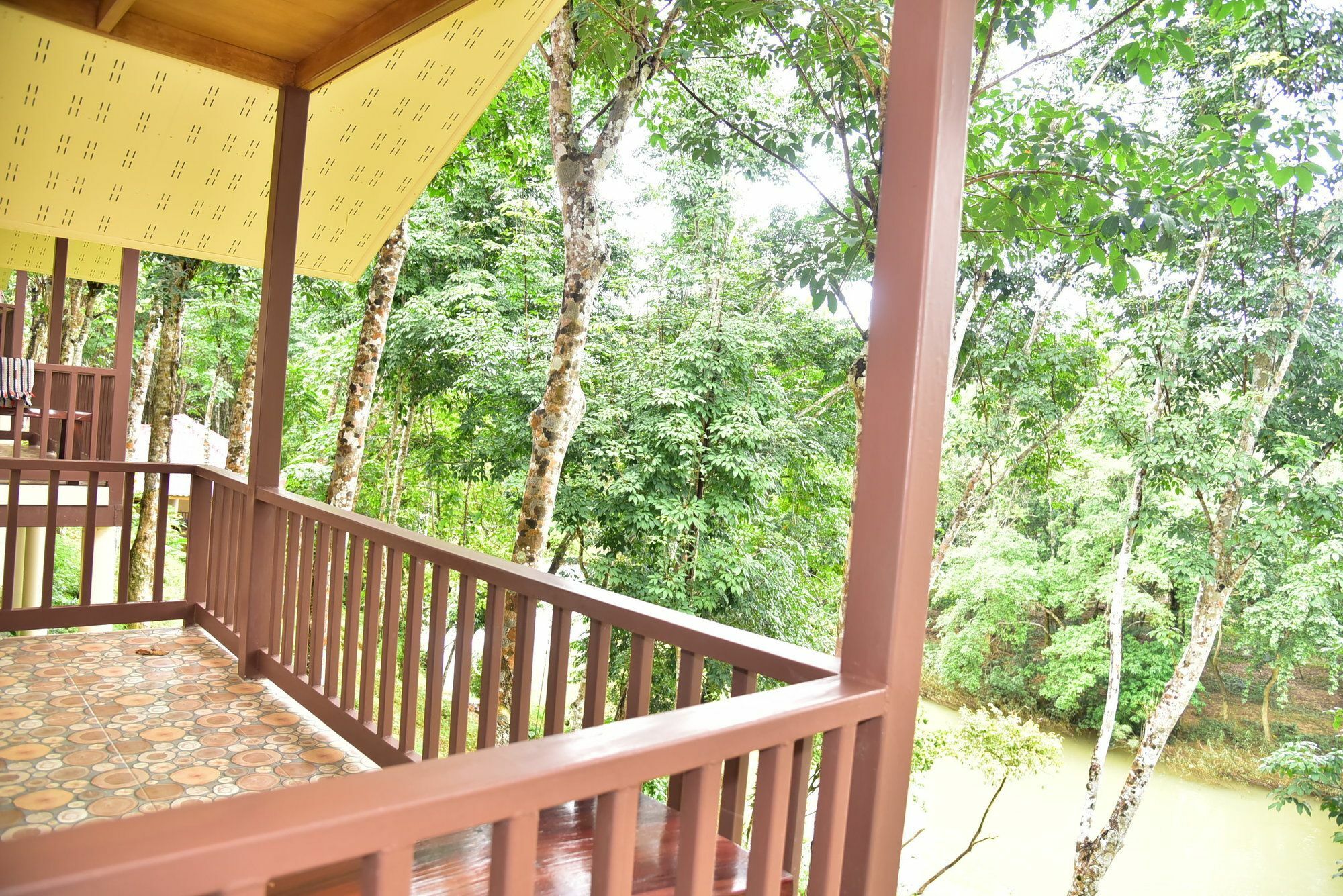 Resort Khao Sok River 2*
