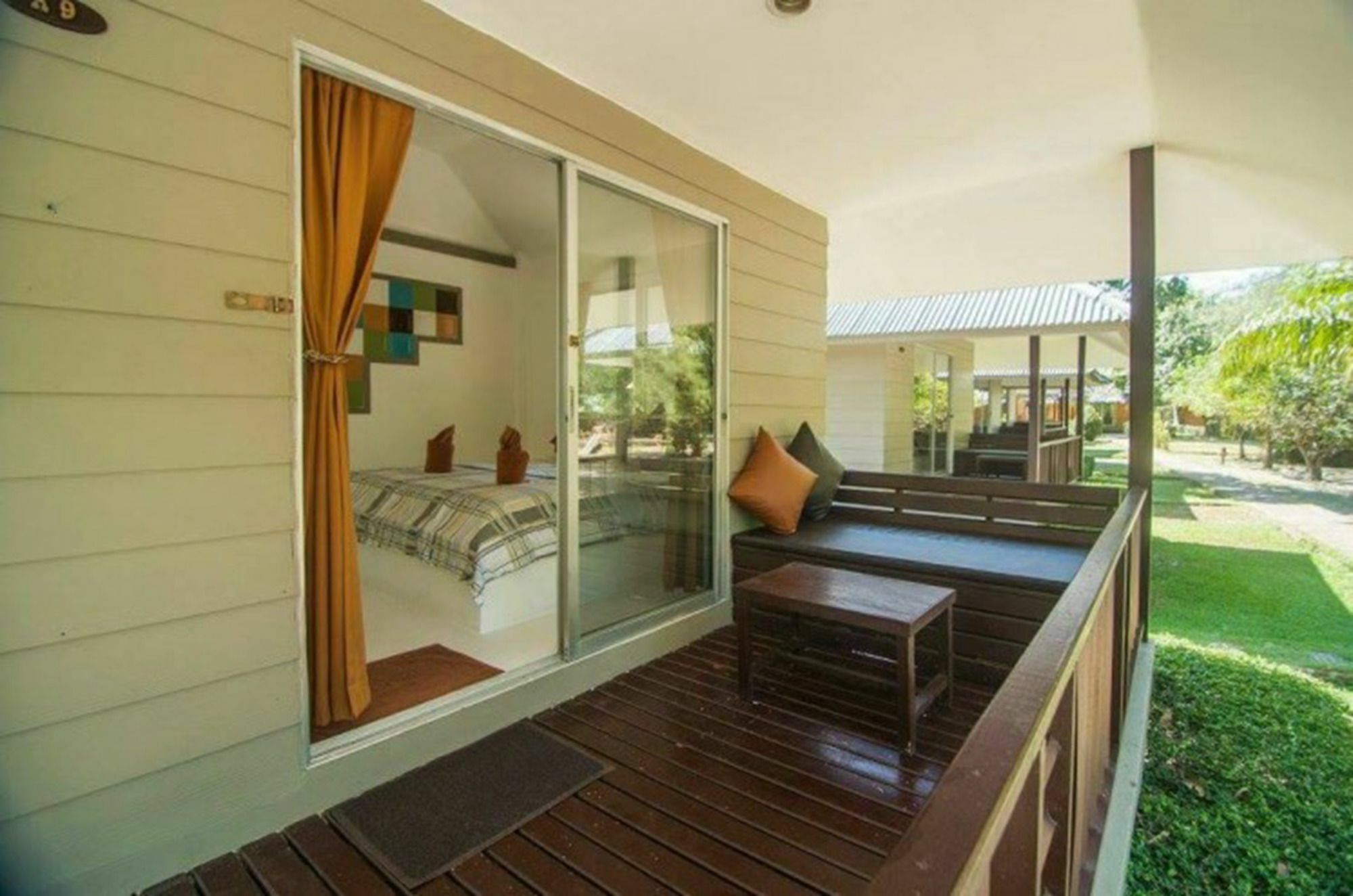 Resort Phayam