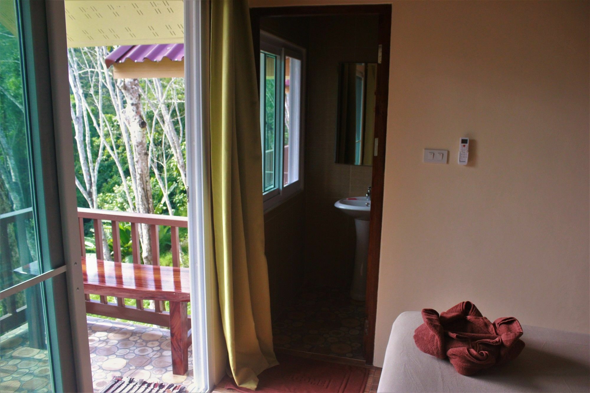 Khao Sok River Resort
