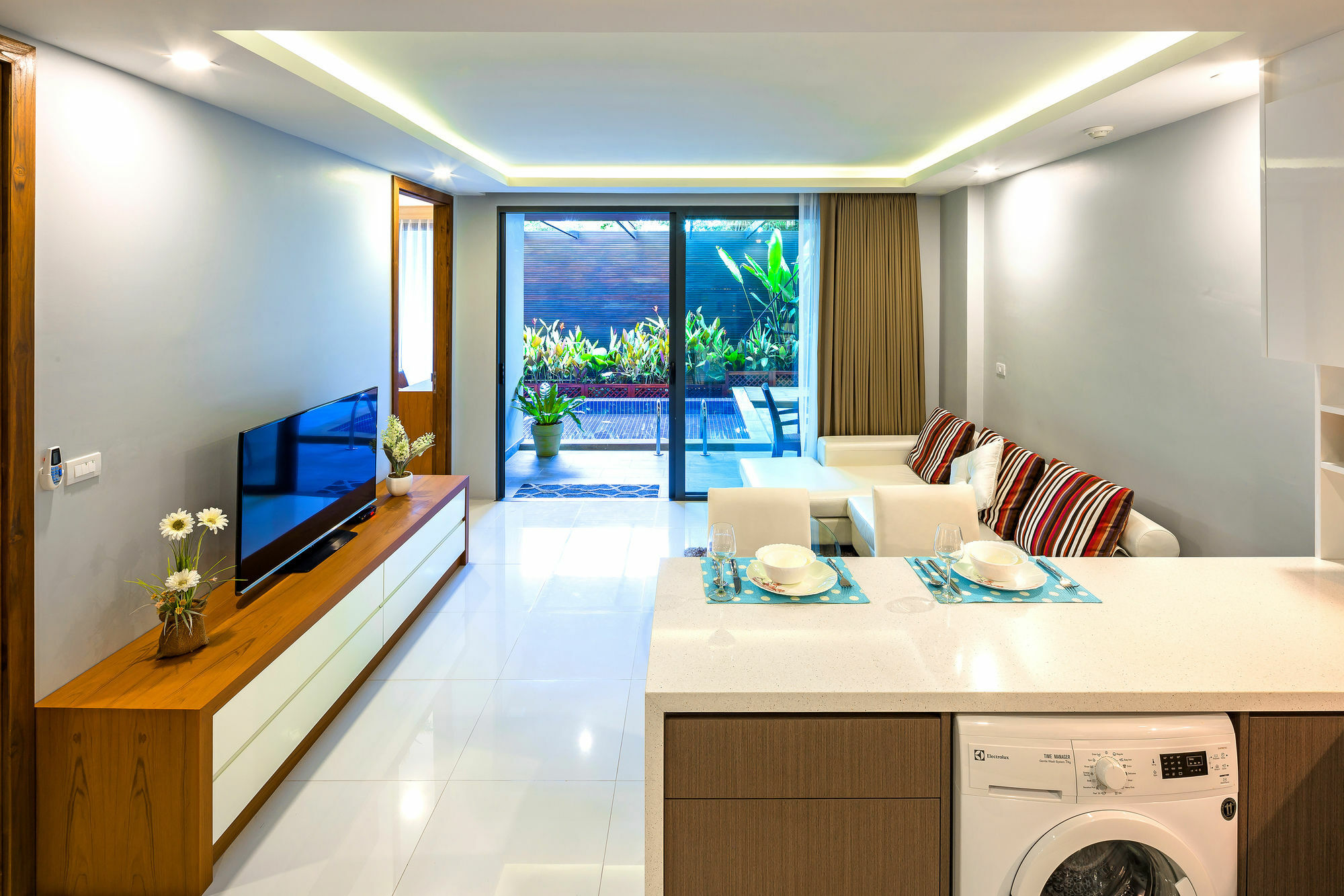 Aparthotel At The Tree Phuket Rawai