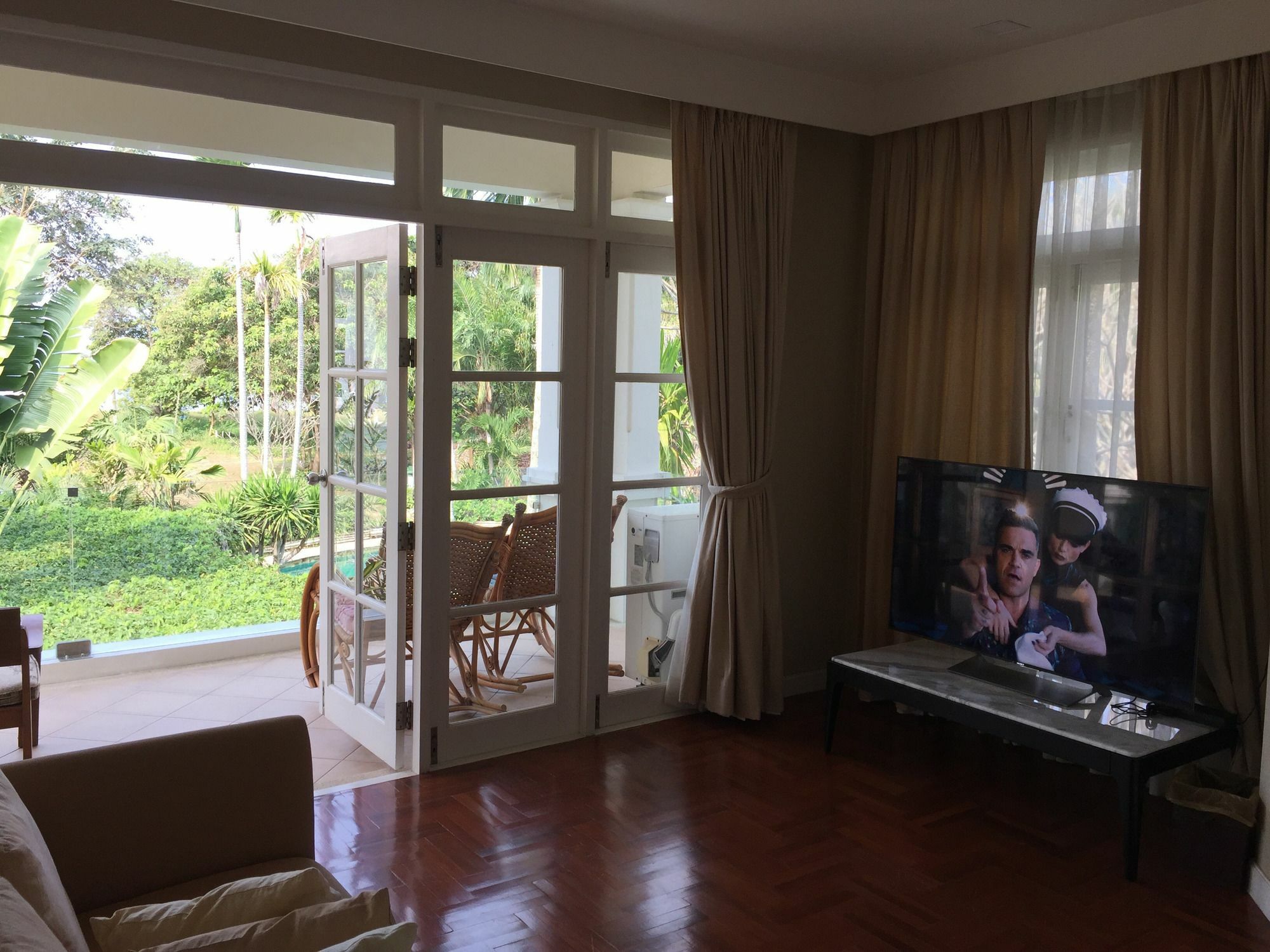 Baan Dhewaran Beachfront Villa *