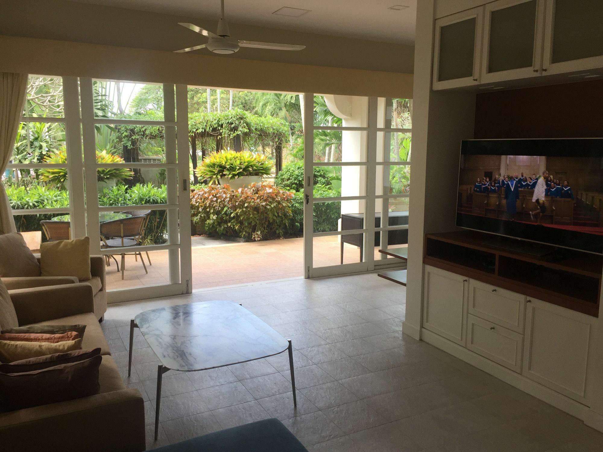 Baan Dhewaran Beachfront Villa *