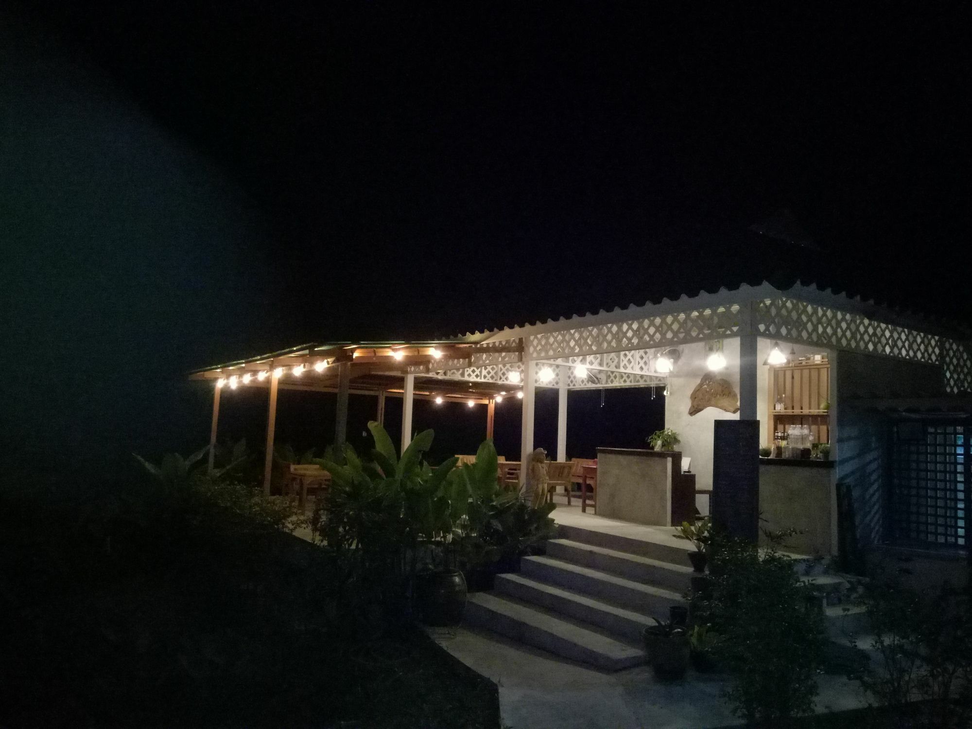 Hotel Baan Bua Ko Kut