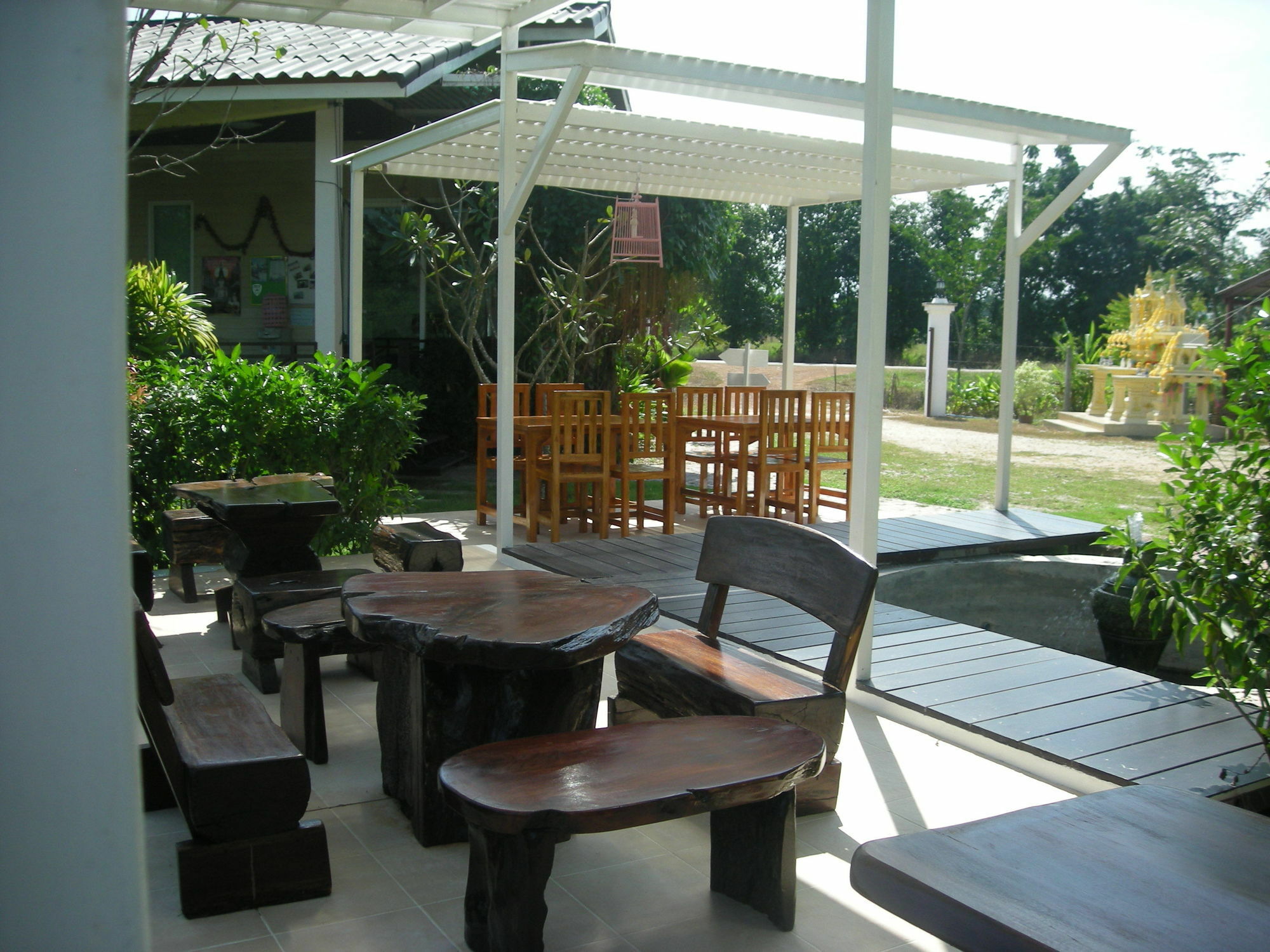 Baan Rim Klong Sukhothai