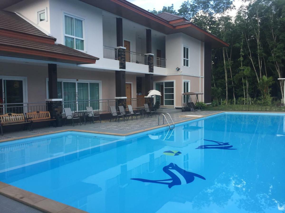 Pool House Lansaka Resort Nakhon Si Thammarat