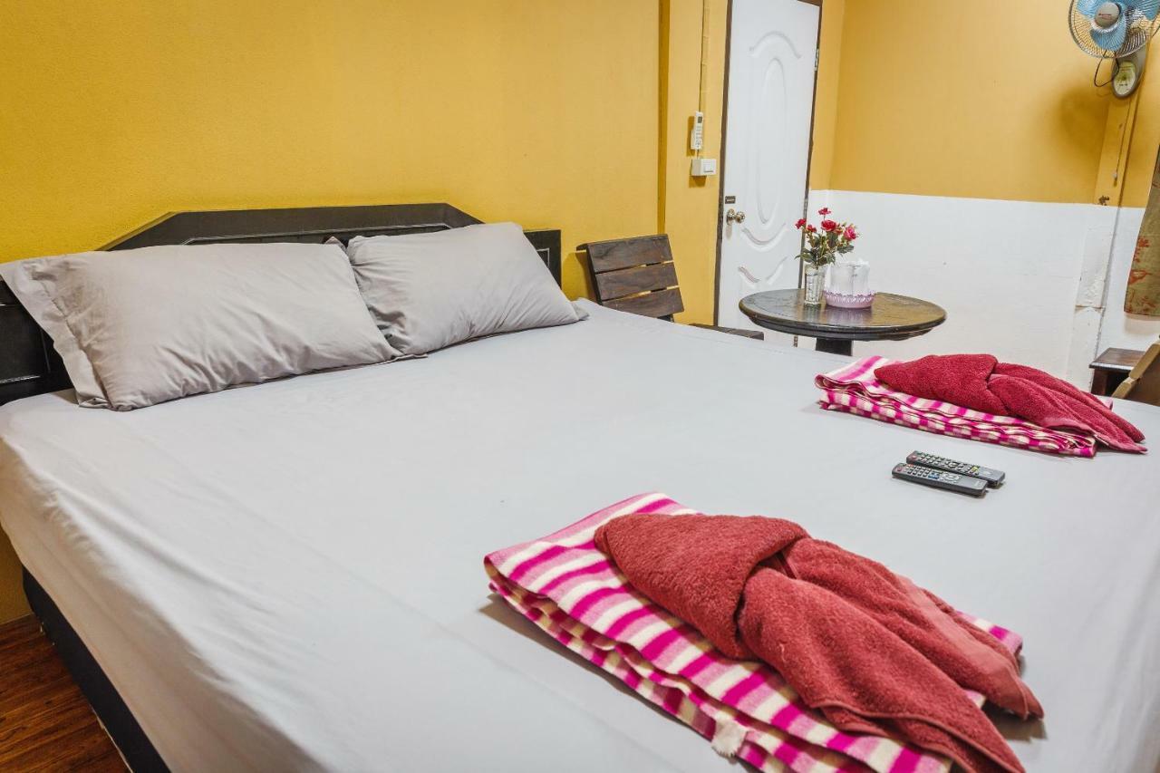 Tuk Tuk Guest house