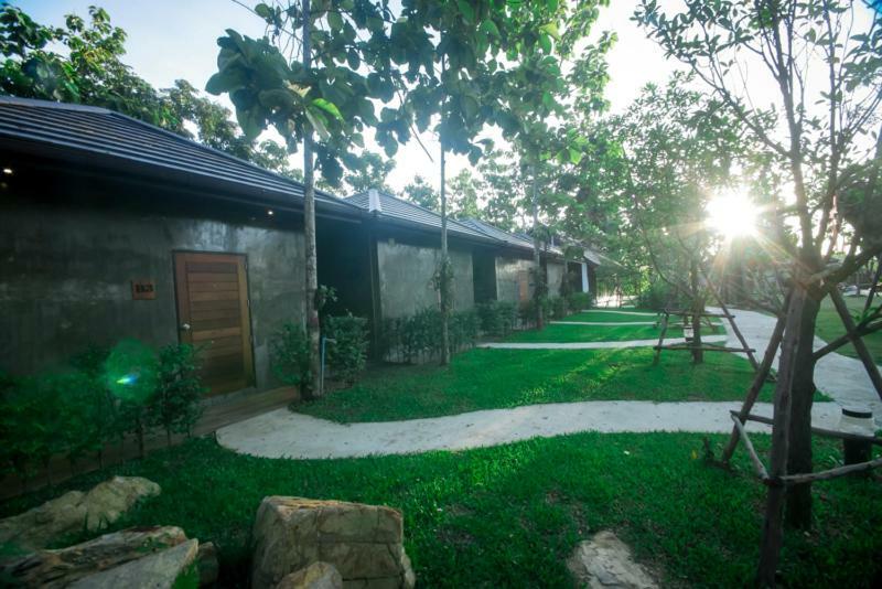 Chiang Klong Riverside 2*