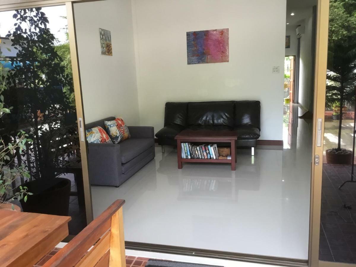 Maria's 2 Bedroom For Up To 6 People *