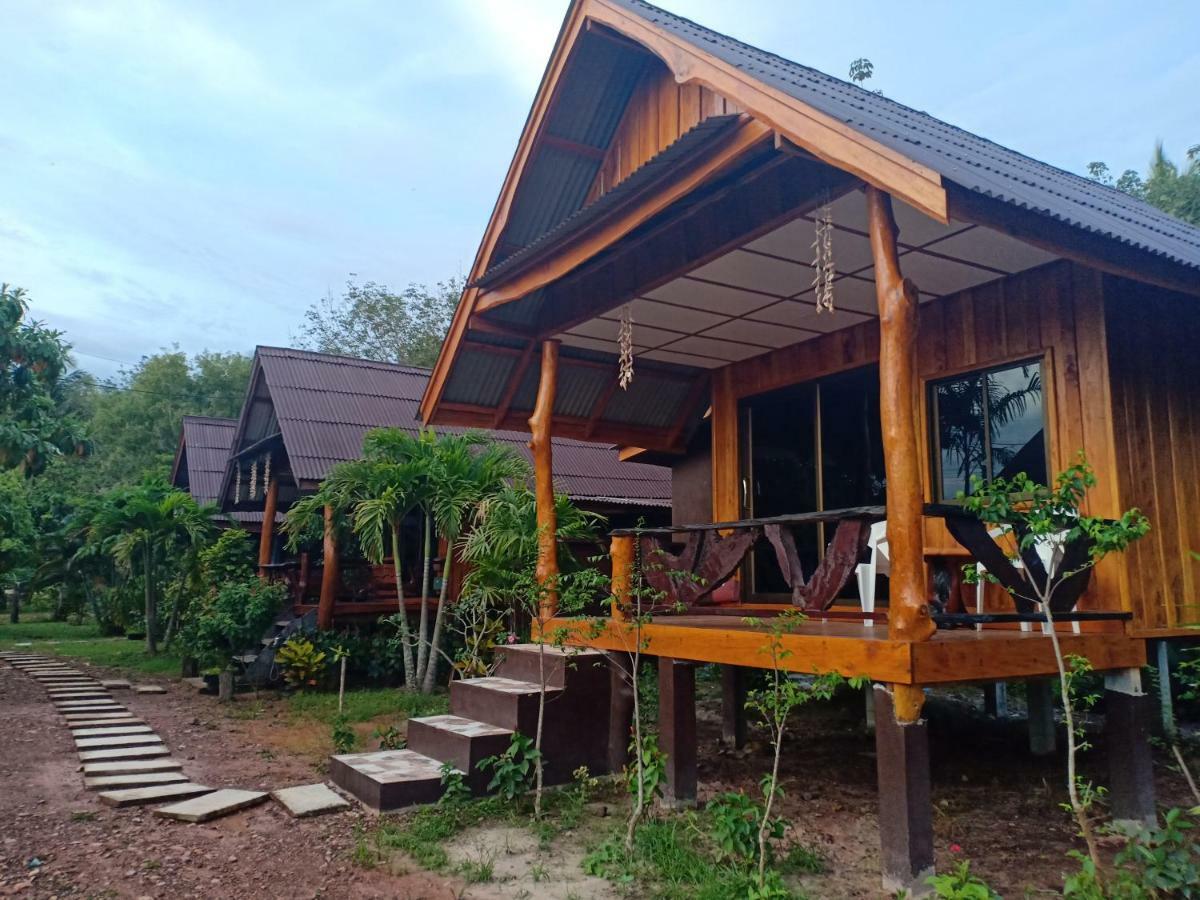 Resort Friendly