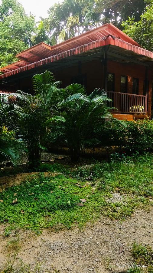 Khaosok Island Guest house *