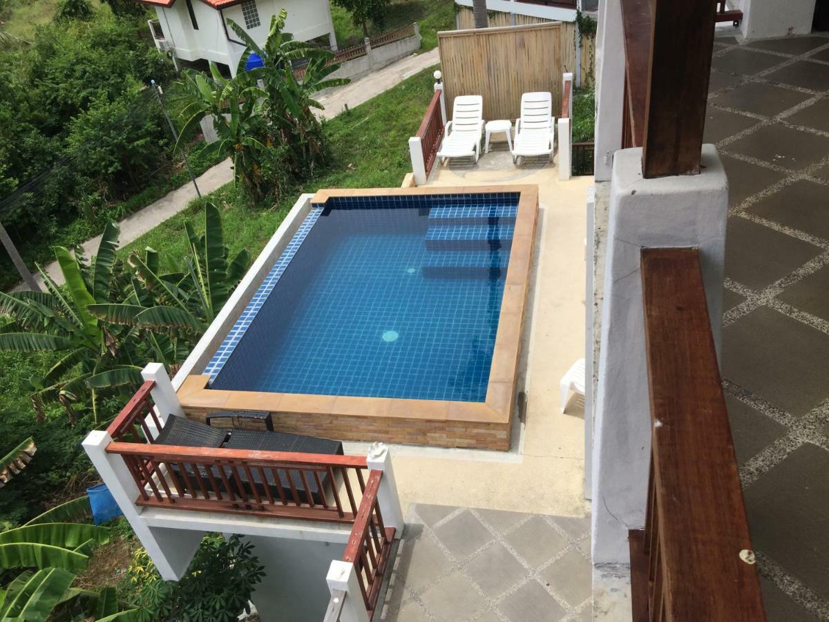 Moore * Koh Tao