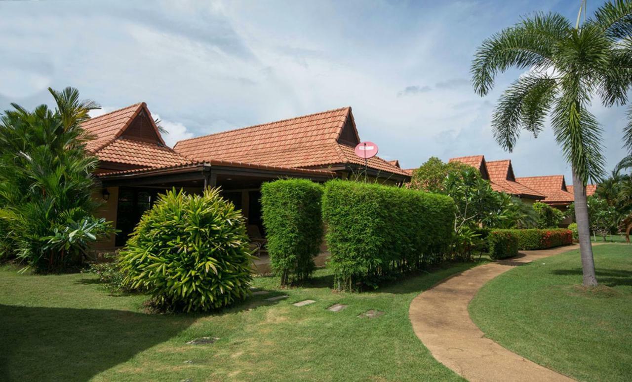 Family-friendly House, A Few Steps From The Pool And Close To The Ocean. Holiday home Mae Phim
