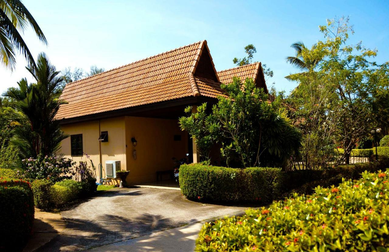 Family-friendly House, A Few Steps From The Pool And Close To The Ocean.