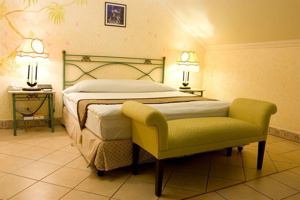 Horseshoe Point Pattaya Resort Nong Prue
