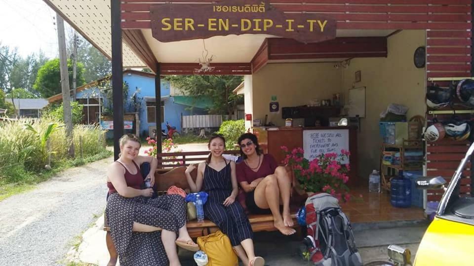 Ser-en-dip-i-ty - Sha Extra Resort Koh Lanta